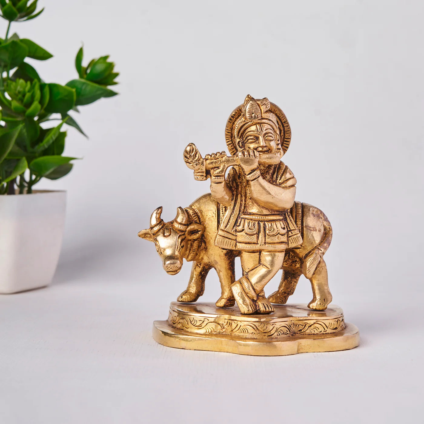 Krushna + Cow Idol